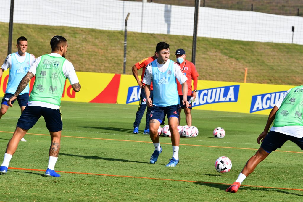 Reinaldo Rueda, apostó por lo mejor para los juegos de eliminatorias El cuerpo técnico de la Selección Colombia ya piensa en los próximos duelos de Eliminatorias de octubre, donde el equipo tricolor tendrá que mostrar de qué está hecho frente a Uruguay, Brasil y Ecuador.
