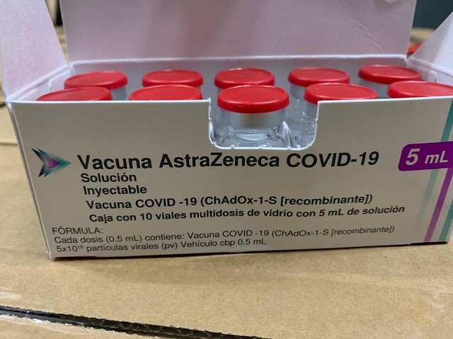Nuevo lote de vacunas AstraZeneca aterrizaron en el país A Colombia continúan llegando vacunas contra el COVID y este viernes al país arribó un nuevo lote de 1.855.760 vacunas de AstraZeneca, las cuales llegaron a través de acuerdo bilateral con la farmacéutica, informó el Ministerio de Salud.