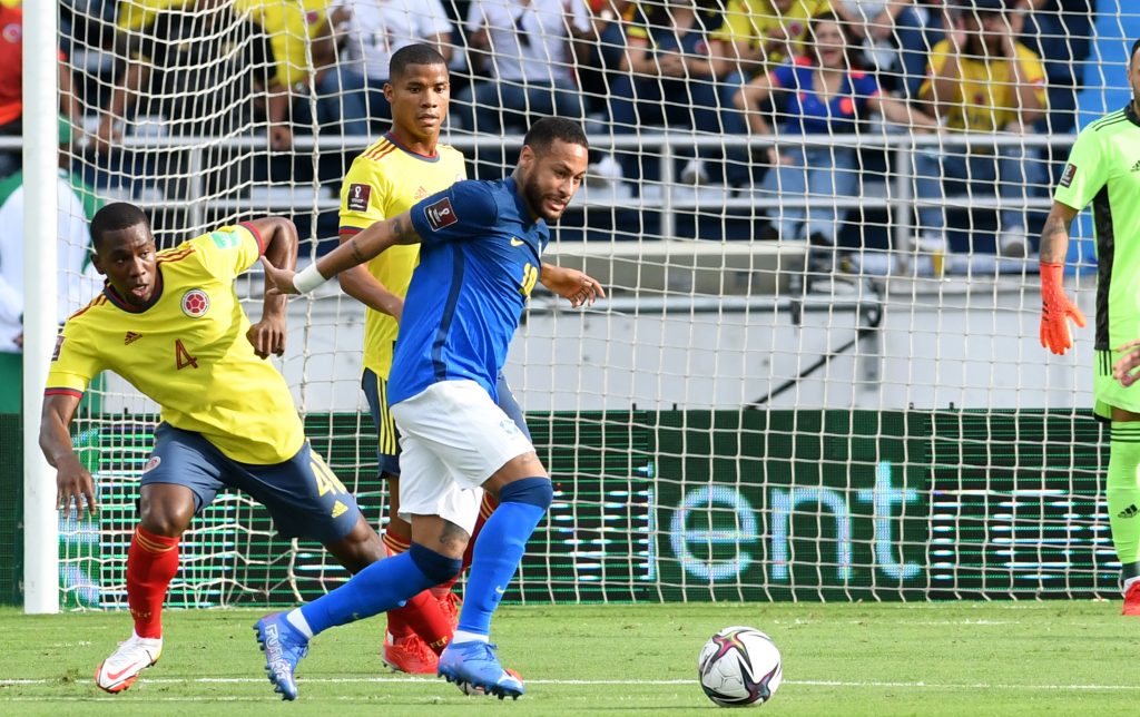 Sin sorpresas, Brasil destapó sus cartas para la Eliminatoria Con dos semanas de anticipación la Selección de Brasil acaba de dar a conocer la nómina con la que afrontará sus próximos partidos por la Eliminatoria Suramericana al Mundial Catar 2022, en la que su siguiente rival será la Selección de Colombia.