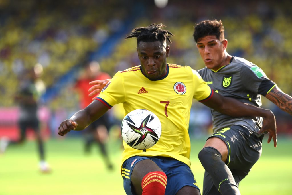 "En cualquier momento va a llegar nuevamente el gol", Muñoz Daniel Muñoz hace parte de la nueva generación de la Selección Colombia, su primera convocatoria llegó en agosto de 2019 de parte del técnico Carlos Queiroz, y gracias a su trabajo, Reinaldo Rueda le renovó la confianza.