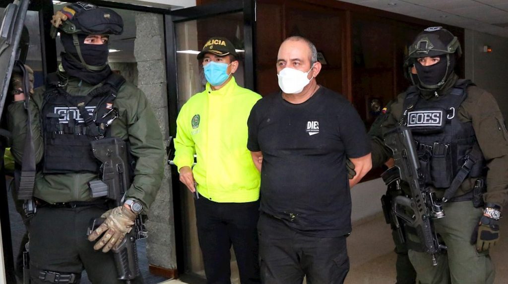 Este año se incautaron más de 622 toneladas de cocaína El Ministerio de Defensa entregó el balance operacional de 2021, durante la visita del jefe de la cartera, Diego Molano Aponte, a la base antinarcóticos de la Policía Nacional ubicada en Tumaco, Nariño.