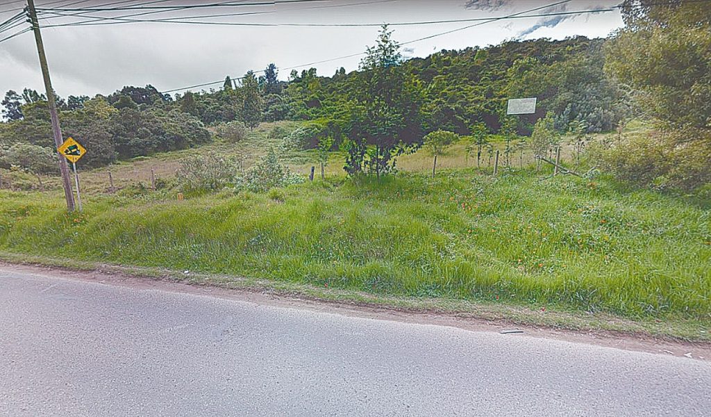 Encuentran a hombre sin vida en la vía entre Suba y Cota Un terrible hallazgo se registró la noche de este domingo en una zona boscosa ubicada en la vía que conduce de La Conejera hacia el municipio de Cota, en Cundinamarca.
