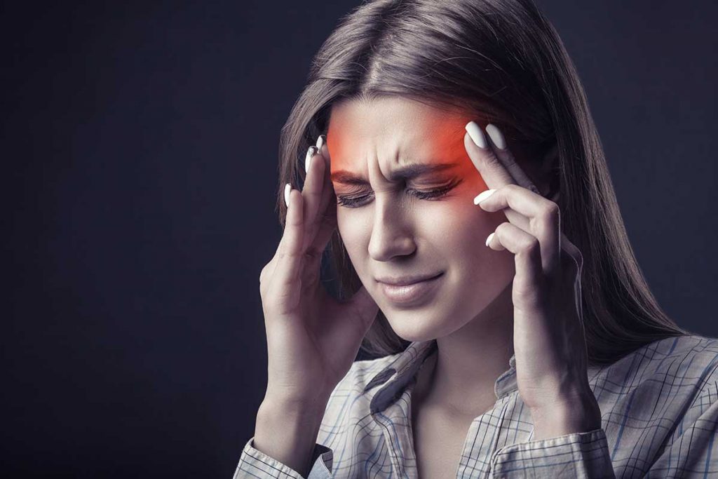Aunque no lo crea, el sexo da dolor de cabeza Puede parecer raro que durante la práctica del sexo duela la cabeza. Sin embargo, no lo es tanto, aunque sí hay que reconocer que es un hecho curioso.
