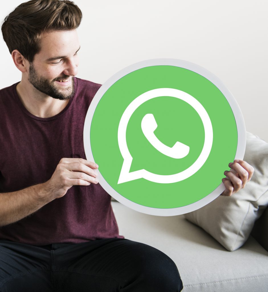 Nuevas actualizaciones de WhatsApp antes que termine el año Este martes 15 de diciembre la aplicación de mensajería instantánea WhatsApp, anunció que traserá para sus usuarios una nueva actualizaciones de seguridad y privacidad. Dentro de estas novedades se encuentra una relacionada con las notas de voz y otras con la eliminación de mensajes.