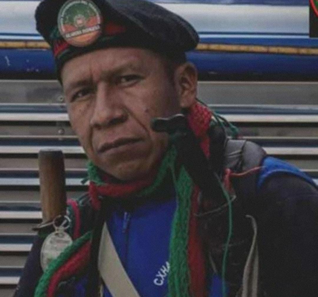 Fue asesinado el líder indígena y excoordinador de la guardia, Albeiro Camayo El Consejo Regional Indígena del Cauca, Cric, confirmó el asesinato del líder comunero y excoordinador de la Guardia Indígena, Albeiro Camayo.