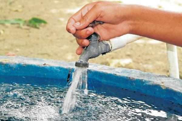 Cortes de agua para este martes en Bogotá La Empresa de Acueducto y Alcantarillado de Bogotá informó que realizará diferentes obras para mejorar el suministro del agua en algunos sectores de la capital, es por ello que se presentarán cortes de agua este martes 28 de junio de 2022.