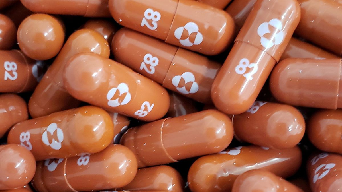 Píldora contra COVID de Merck estará a la venta desde este viernes en Colombia Este miércoles se informó que la farmacéutica Merck podría empezar a comercializar su píldora contra la COVID-19, en Colombia.
