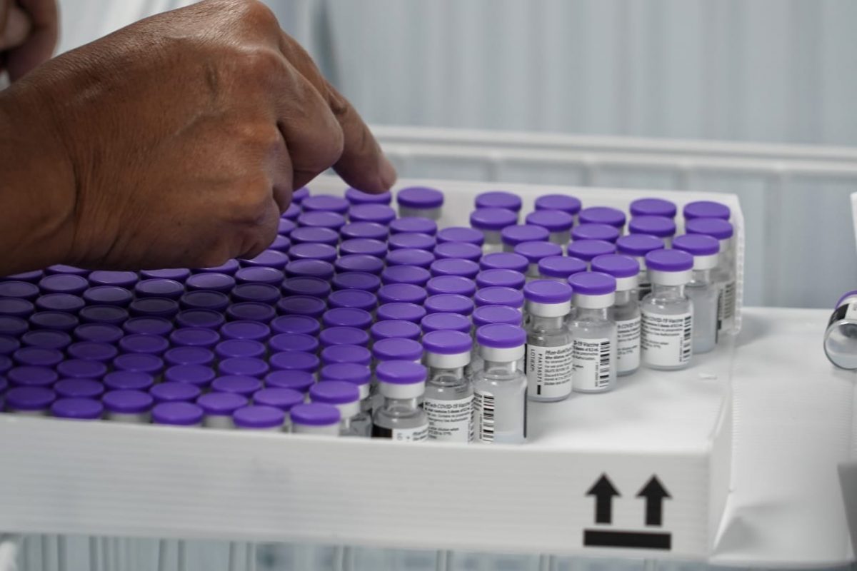Gobierno adquirió 10,8 millones de nuevas dosis de Moderna Con el objetivo de continuar con la implementación del Plan Nacional de Vacunación contra el Covid-19, que el próximo 17 de febrero cumplirá el primer año de su implementación, el Gobierno Nacional adquirió 10.8 millones de nuevas dosis del laboratorio Moderna.