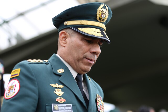 Comandante del Ejército, general Zapateiro, anunció su retiro El comandante del Ejército, general Eduardo Enrique Zapateiro, anunció que dejará su cargo el próximo 20 de julio.