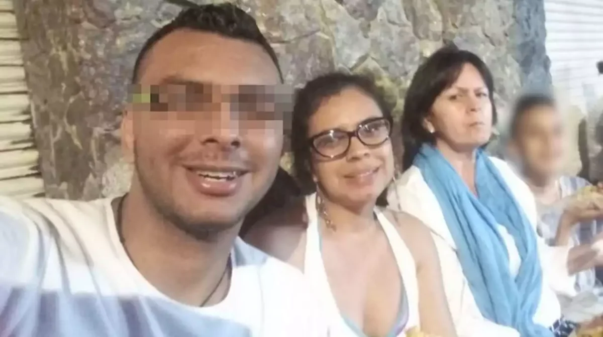 47 años de cárcel por asesinar a su mamá, su hermana y un sobrino Por descuartizar a su hermana, enterrar a su madre y a su sobrino debajo de un lavadero fue condenado a 47 años de cárcel Sebastián Ocampo Montes.
