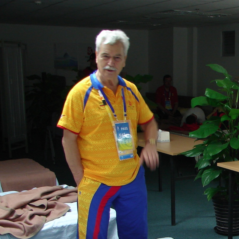 Murió Gantcho Karouskov, el duro tras la gloria de Colombia en las pesas A sus 98 años el entrenador búlgaro Gantcho Karouskov falleció en su país natal. Dejó una huella imborrable para el boxeo de nuestro país.