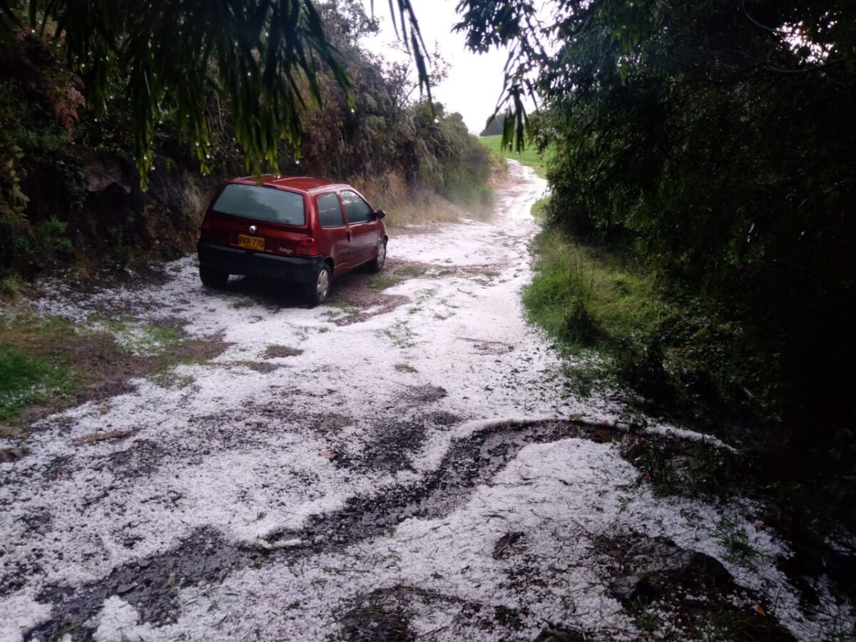 Más de 300 emergencias se han registrado en Colombia por la temporada de lluvias 369 emergencias relacionadas con las lluvias se registraron en el país entre el 16 de marzo y la noche del 24 de abril, en lo que se conoce como la primera temporada invernal del año.
