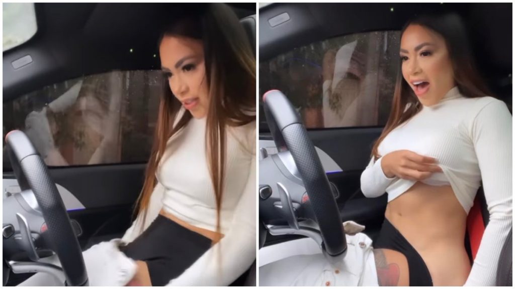 En video: Epa Colombia se desnudó mientras conducía Epa Colombia volvió a causar polémica en redes sociales, al desnudarse mientras manejaba sin cinturón de seguridad. La han catalogado de irresponsable.