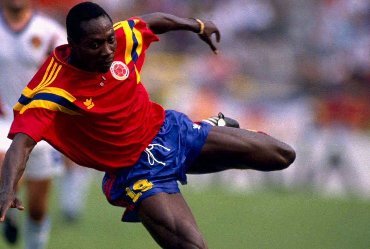 ¡Una leyenda! Momentos históricos en la carrera de Freddy Rincón No solo el gol a Alemania en 1990, Freddy Rincón vivió momentos históricos en su carrera deportiva que lo convierten en una leyenda para el fútbol colombiano.