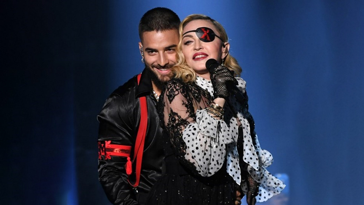 Madonna anda en Colombia: vea el porqué La 'Reina del Pop', Madonna, aterrizó la tarde de este jueves en Medellín y su visita ha causado emoción y alegría no solo entre su fanaticada, sino también en los colombianos, quienes admiramos a esta mujer por su talento y su exitosa carrera musical.