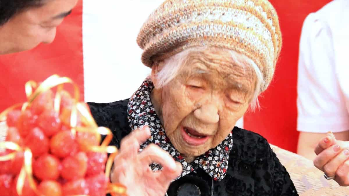 Muere a los 119 años la persona más vieja del mundo Una japonesa certificada como la persona más vieja del mundo murió a la edad de 119 años, informaron este lunes las autoridades locales.