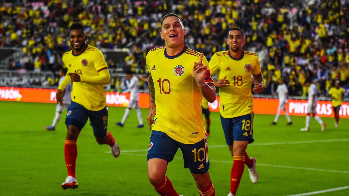Con emotivo mensaje, Juan Fernando Quintero se despidió de Rueda Tras conocerse la noticia de la salida del técnico de la Selección Colombia Reinaldo Rueda, varios jugadores se sorprendieron con la noticia que, dicen, se veía venir luego de que la tricolor no clasificara al mundial Qatar.