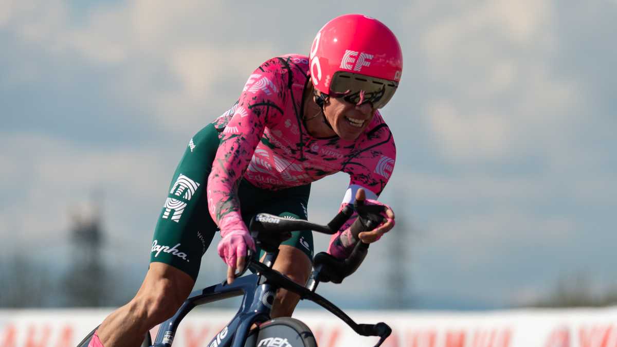 Rigo se volvió a lesionar y no estará en la segunda etapa del Tour de Romandía En las últimas horas, el ciclista colombiano Rigoberto Urán confirmó que le detectaron una fractura en la escapula, tras haber sufrido una aparatosa caída en la primera etapa del Tour de Romandía.