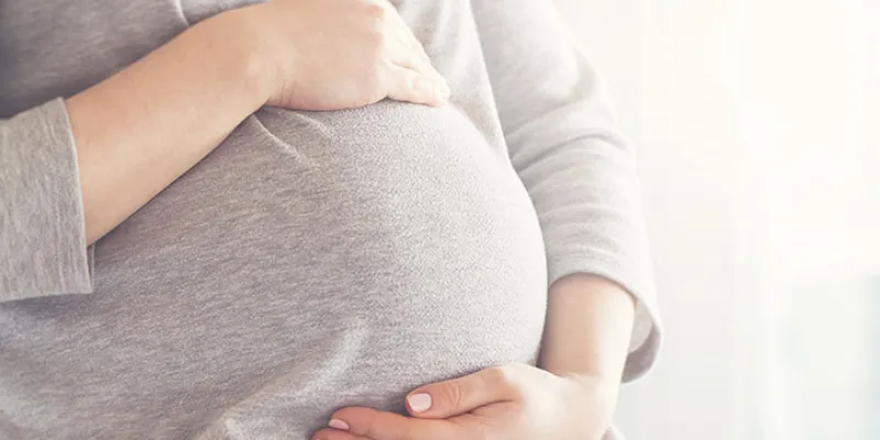 Falsa embarazada tenia cargamento de drogas en su vientre Una gran sorpresa se llevaron las autoridades en Brasil cuando decidieron detener a una mujer aparentemente embarazada para un control de rutina.