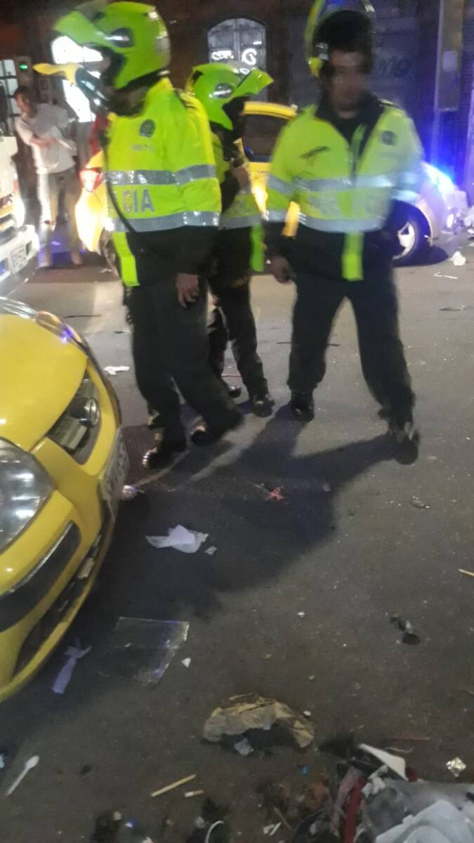 Asesinan a taxista dentro de su vehículo en Ciudad Bolívar En horas de la noche del domingo se vivieron momentos de terror con el homicidio de un taxista en la localidad de Ciudad Bolívar.