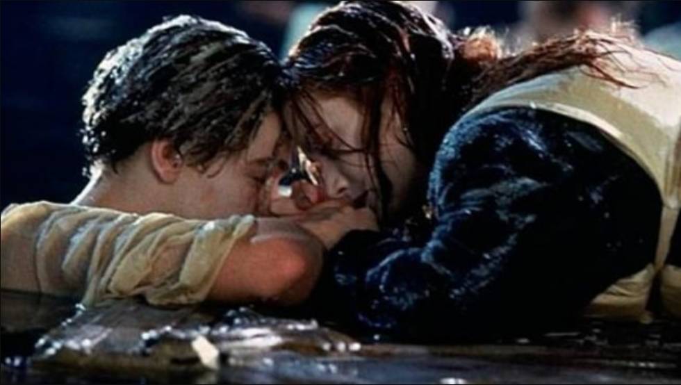 Titanic regresa a las salas de cine en su 25 aniversario El año pasado, como antesala al estreno de 'Avatar 2', James Cameron tomó la primera parte de esta película, la actualizó en su tecnología, y la presentó de nuevo en las salas de cine del mundo, pensando en un público que jamás la había visto en una sala de cine.