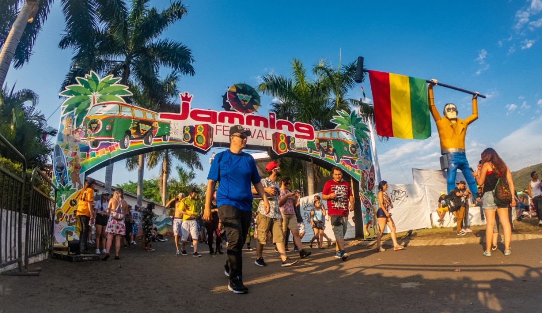 Confirman cuándo devolverán el dinero de las entradas Jamming Festival Después de dos meses de aplazamiento del Jamming Festival, los representantes del evento respondieron a todos lo que piden la devolución de su dinero.