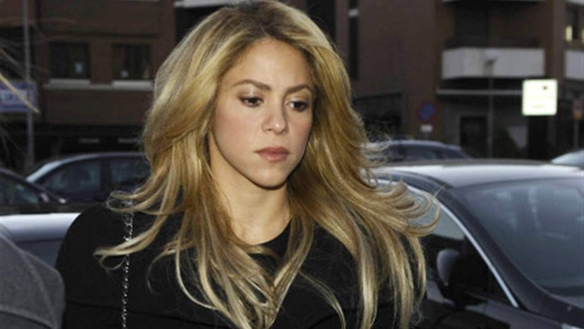 ¿Cómo está Shakira tras anunciar su separación? La separación de Shakira y Piqué ha dado mucha tela para cortar. Los rumores sobre la infidelidad por parte del futbolista del Barsa con una joven de 22 años, serían la causa de esta decisión.