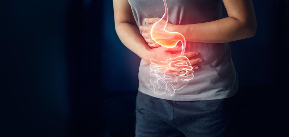 La gastritis es un dolor que 'quema'  La gastritis es la inflamación aguda o crónica de la mucosa que recubre las paredes del estómago. Puede estar producida por diversos agentes, como la ingesta de ciertos medicamentos o la infección por la bacteria Helicobacter pylori.