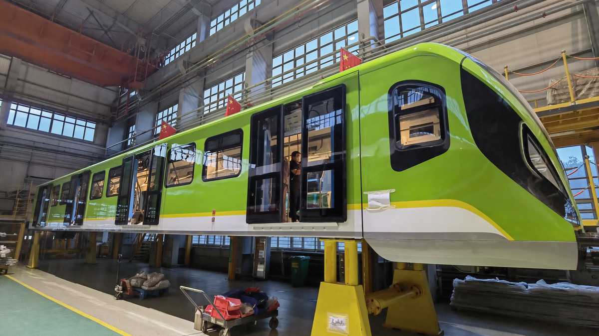 Revelan cómo serán los vagones del Metro de Bogotá En video revelan cómo serán los primeros vagones del metro de Bogotá que saldrán en el último trimestre de este año del Puerto de Tianjin, China, con destino al puerto de Barranquilla, Colombia.  