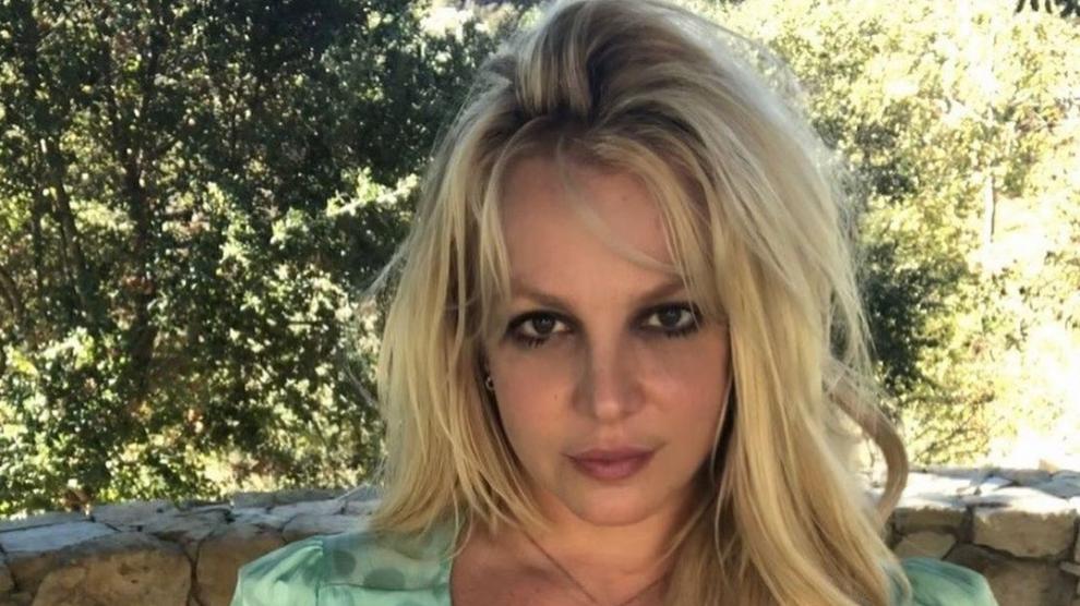 Britney Spears preocupa a sus seguidores por nuevas publicaciones desnuda La cantante Britney Spears volvió a publicar fotos totalmente desnuda en su cuenta de Instagram, y aunque muchos halagan su libertad, otros por el contrario se encuentran preocupados, puesto que consideran que este tipo de acciones solamente les demuestra que la ‘Princesita del pop’ tendría problemas de salud mental.