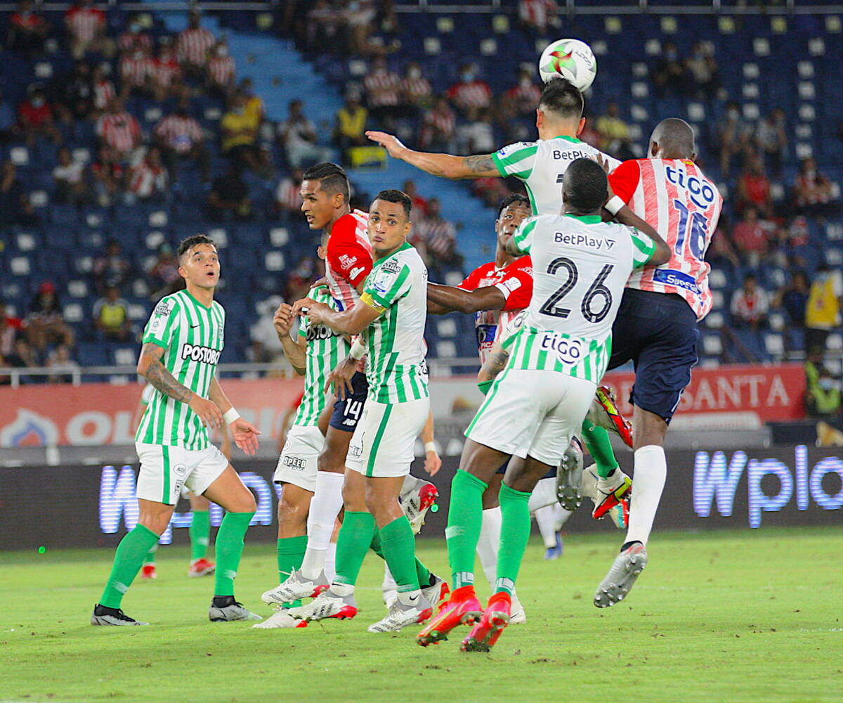 Junior goleó 3-0 a Atlético Nacional Junior de Barranquilla goleó 3-0 a Atlético Nacional, en el partido de ida por los cuartos de final de la Copa BetPlay Dimayor, disputado este jueves 28 de julio en el Estadio Metropolitano Roberto Meléndez.