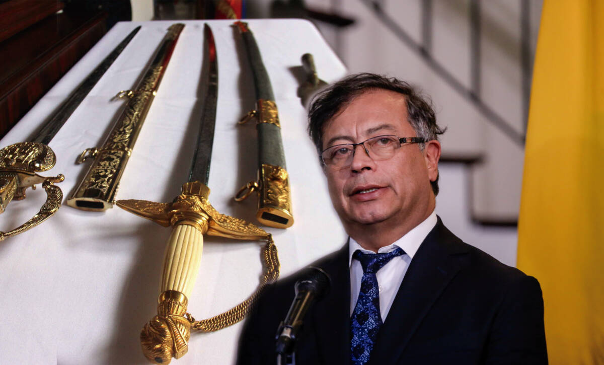 A pocas horas de la posesión, Iván Duque no autorizó sacar la espada de Bolívar Hace algunos días, Gustavo Petro y los organizadores habían gestionado todos los permisos necesarios para usar la espada de Bolívar en el acto de posesión del nuevo presidente de Colombia.