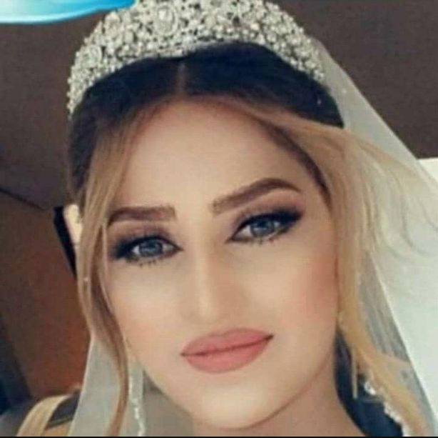 Mujer es asesinada el día de su boda por un invitado Mahvash Leghaei, una joven de 24 años, fue asesinada el día que llegó al altar y se casó con el amor de su vida. El lamentable hecho, que ocurrió en Firuzabad (Irán), tiene conmocionados a sus habitantes.