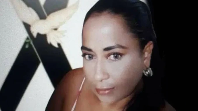 Mujer murió después de que le hicieran una liposucción Los familiares y amigos de Danay Gisela Padilla Rodríguez lamentan la muerte de la mujer, quien se realizó el pasado miércoles, 6 de julio, una liposucción.