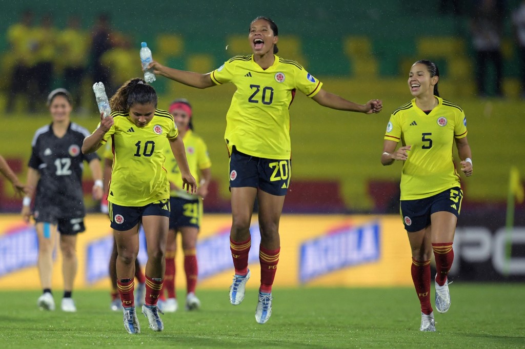 Las ‘Superpoderosas’: a la final de la Copa América Femenina Luego de 90 minutos de buen futbol y una tensión constante de principio a fin, en el estadio Alfonso López de Bucaramanga, la Selección Colombia superó a la escuadra argentina y se clasificó a la final de la tan anhelada Copa América Femenina.