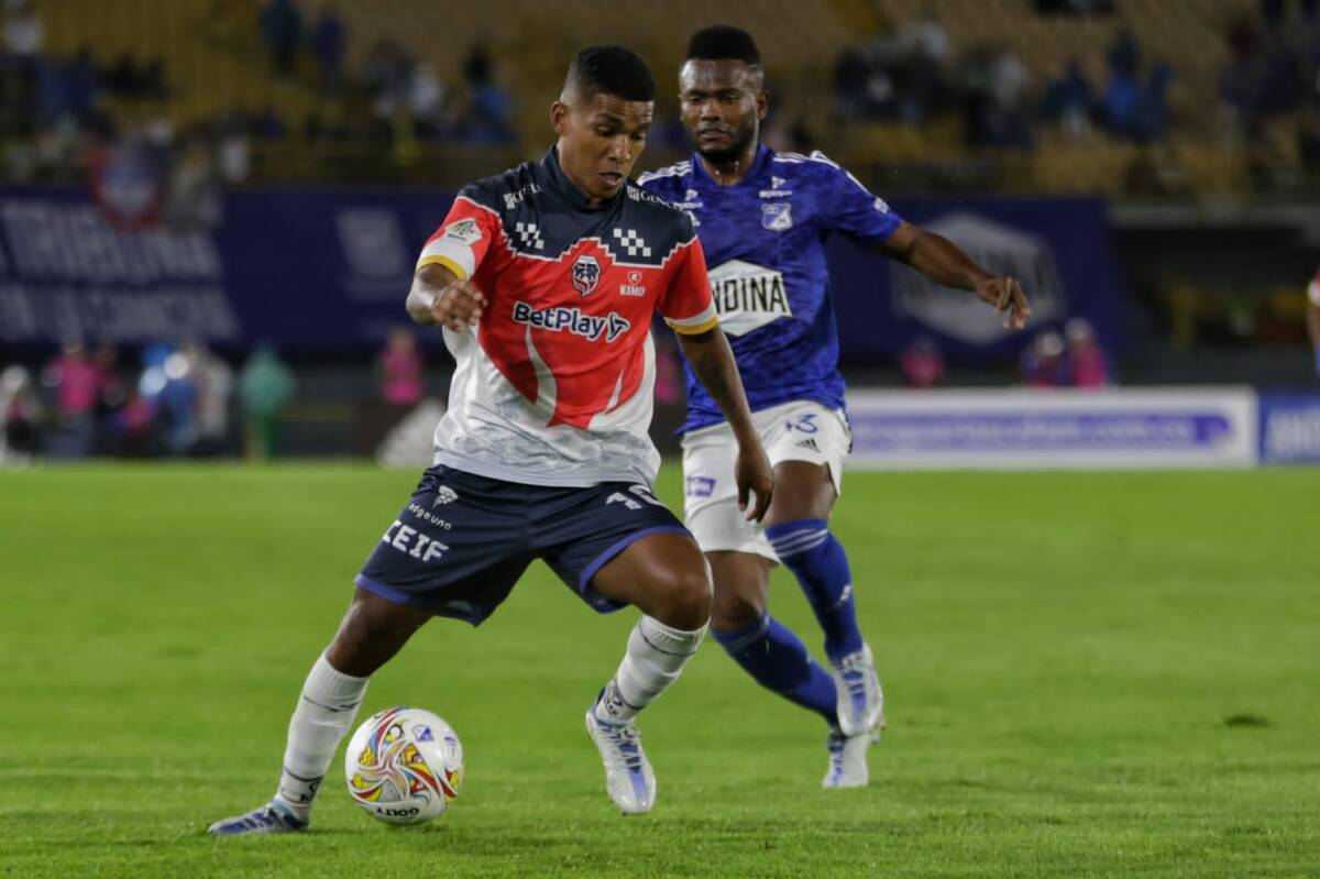 Millos goleó y quedó a un paso de las semifinales de Copa Millonarios hizo la tarea este miércoles en la noche en el estadio El Campín y derrotó 3-0 a Fortaleza, el único sobreviviente de la B, en el partido de ida de los cuartos de final de la Copa BetPlay 2022.