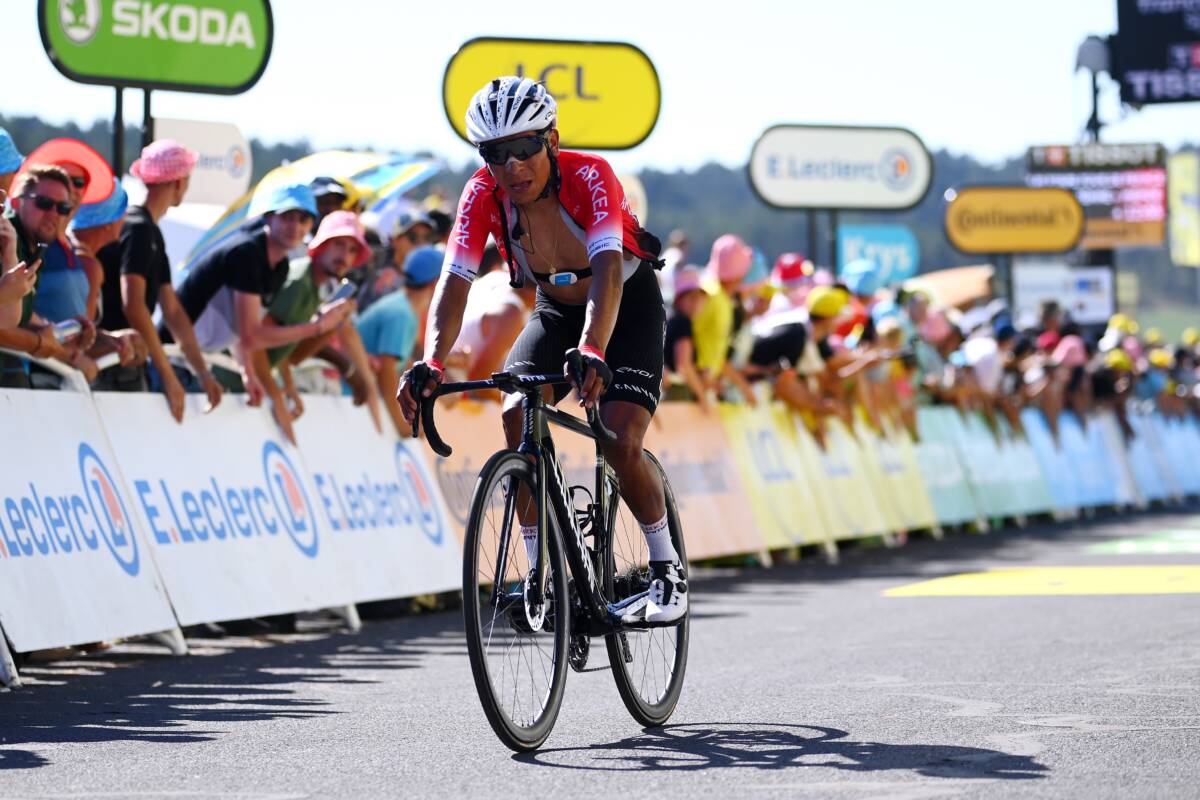 Etapaza: Nairo se mete en el top 5 del Tour En la carrera que se desarrolló este martes 19 de julio, el canadiense Hugo Houle culminó con toda tranquilidad la escapada y se llevó la victoria de la etapa 16 del Tour de Francia. 