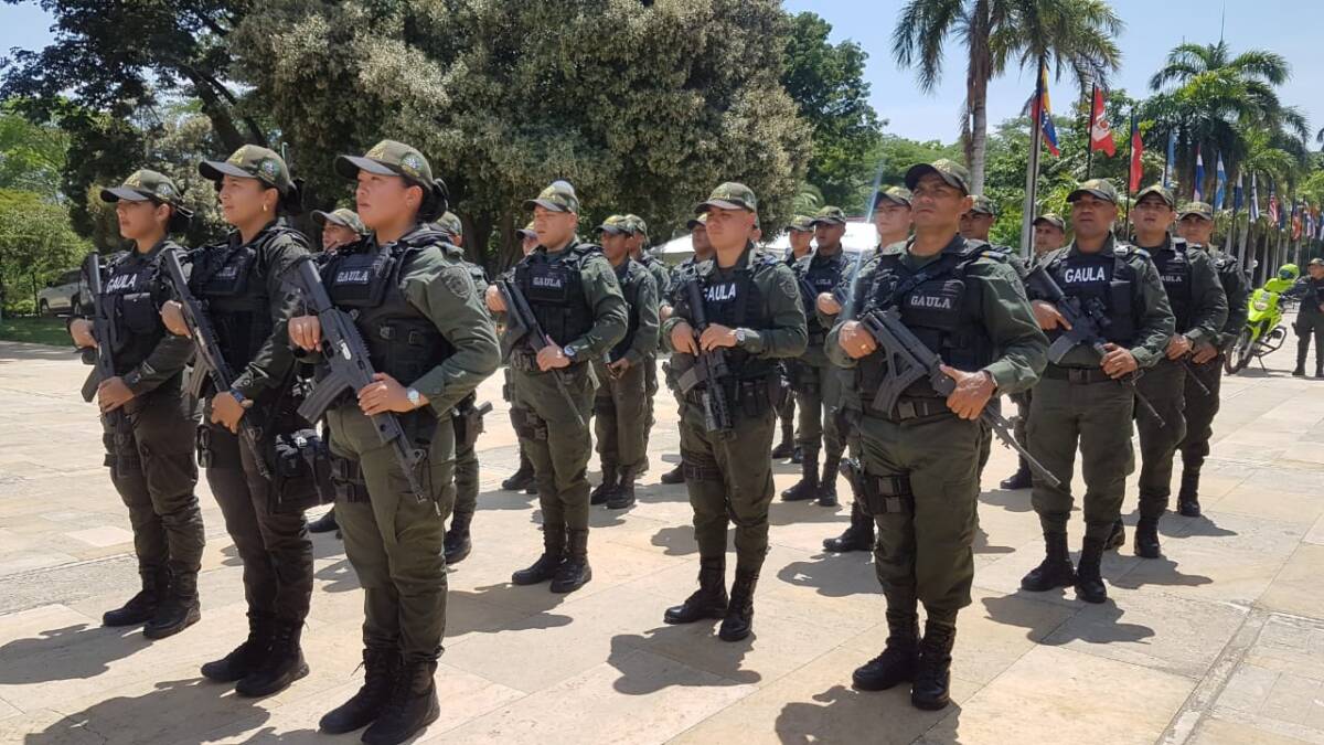 Operativo del Gaula logró la captura de 129 personas señaladas de extorsión y secuestro El macrooperativo lo hizo el Gaula de la Policía Nacional, como un golpe a la extorsión y secuestro en Bogotá, Cali, Medellín y 18 departamentos.