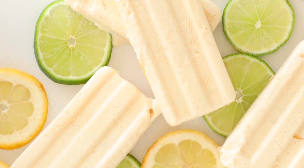 Aprenda a hacer paletas de limón: una dulzura muy ácida En esta receta los protagonistas son la leche y el limón. Solo son tres ingredientes que debe mezclar, congelar y listo. 