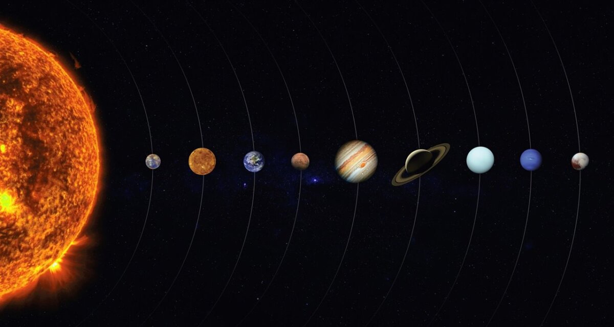 Revelan primera imagen de un planeta fuera del sistema solar Los astrónomos han utilizado por primera vez el telescopio espacial James Webb para tomar una imagen directa de un planeta fuera del Sistema Solar, según ha informado la NASA.