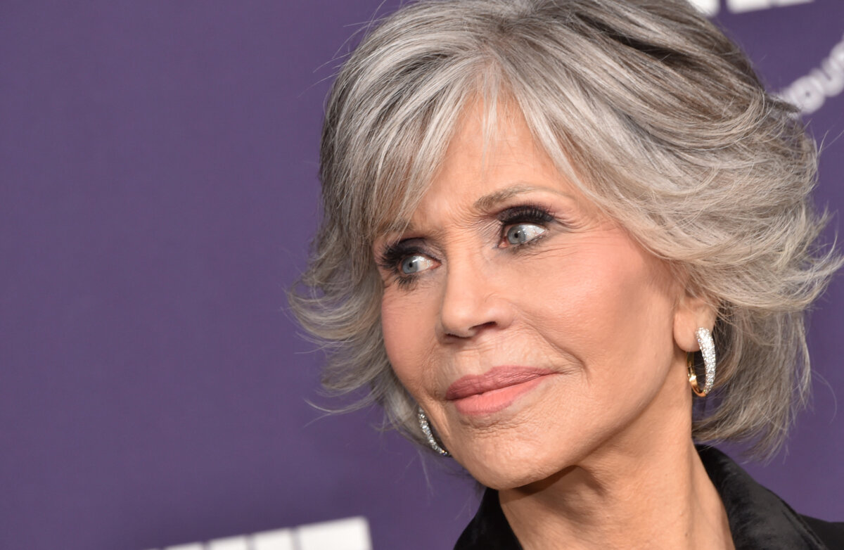 La actriz Jane Fonda anunció que tiene cáncer La actriz y activista estadounidense Jane Fonda anunció que tiene cáncer, y comenzó quimioterapia en su lucha contra la enfermedad.