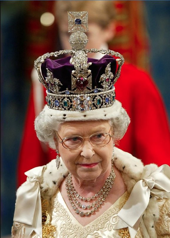 ÚLTIMA HORA: murió la reina Isabel II a sus 96 años La reina Isabel II de Inglaterra ha fallecido a los 96 años, lo que pone fin a un reinado sin precedentes de más de 70 años y supone el ascenso al trono de su primogénito, el príncipe Carlos, de 73 años de edad, informa el Palacio de Buckingham.