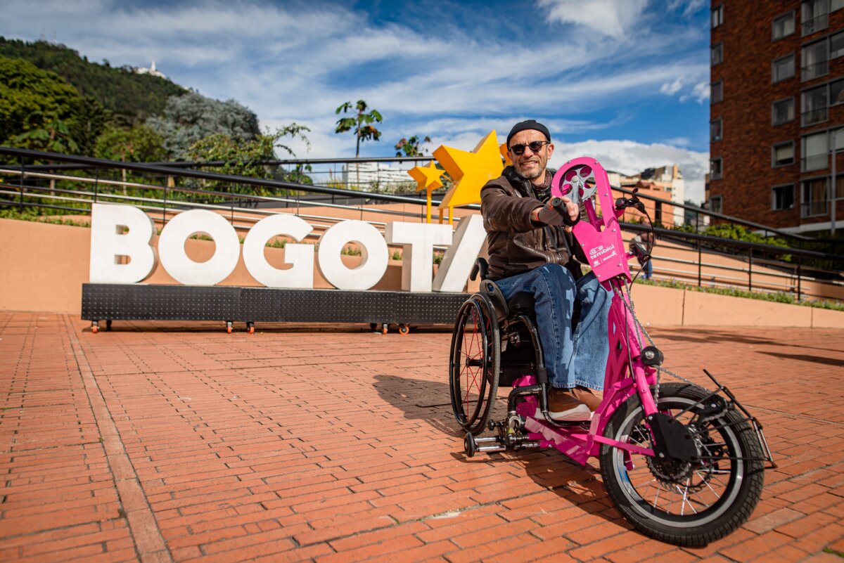 El nuevo sistema de bicis compartidas Bogotá ya cuenta con su primer sistema de bicicletas compartidas, y el cual hoy se encuentra ya en un 50 % de operación.