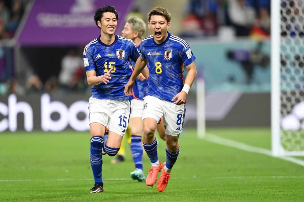 Histórico: Japón derrota a la poderosa y encopetada Alemania Japón firmó una remontada para la historia al derrotar 2-1 a Alemania este miércoles en el estadio Khalifa de Doha, en la entrada en liza de ambos equipos en el Mundial de Catar, un día después de que Argentina cayera por el mismo resultado ante Arabia Saudita. 