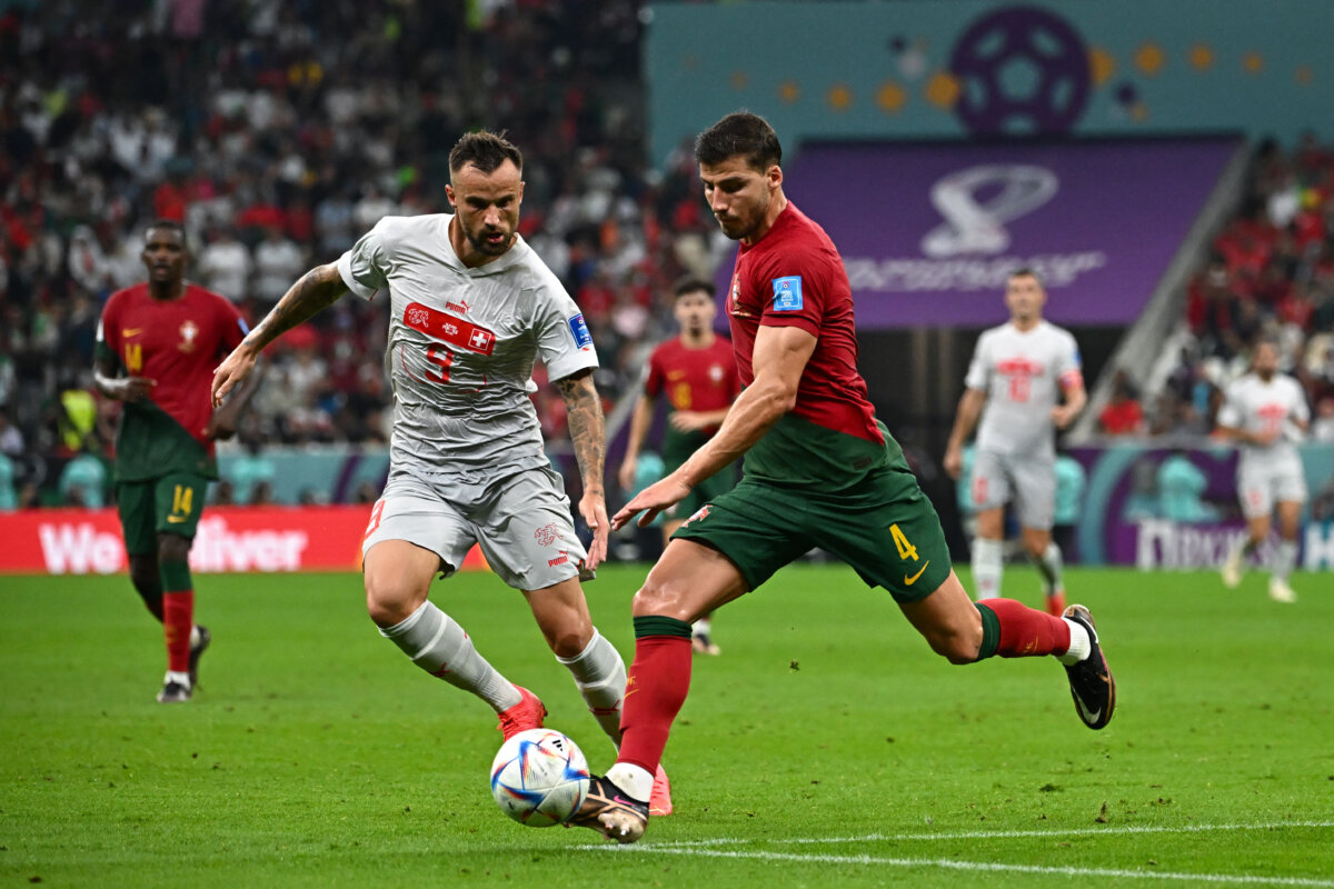 Paliza monumental de Portugal a Suiza en el Mundial Portugal logró meterse a cuartos de final con una tremenda goleada (6-1), dejando a Suiza sin Mundial.