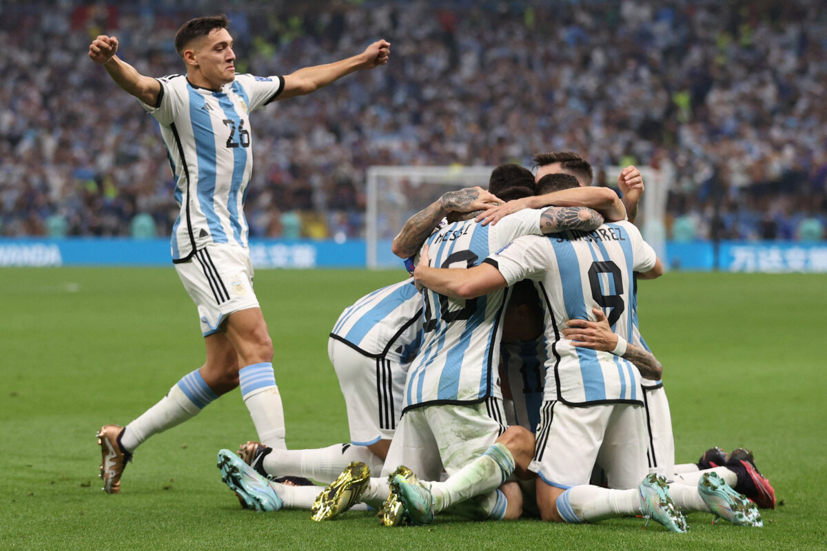 Messi y su combo se llevan su tercera Copa del Mundo Arrancó la gran final del Mundial y estará a manos de las grandes Selecciones de Argentina y Francia, donde la albiceleste se llevó la victoria en la definición de penales.