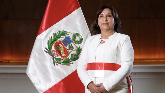 Dina Boluarte es la nueva presidenta de Perú La vicepresidenta de Perú, Dina Boluarte, asumió el miércoles el mando del país luego de la destitución por "incapacidad moral" del mandatario Pedro Castillo por parte del Congreso.   