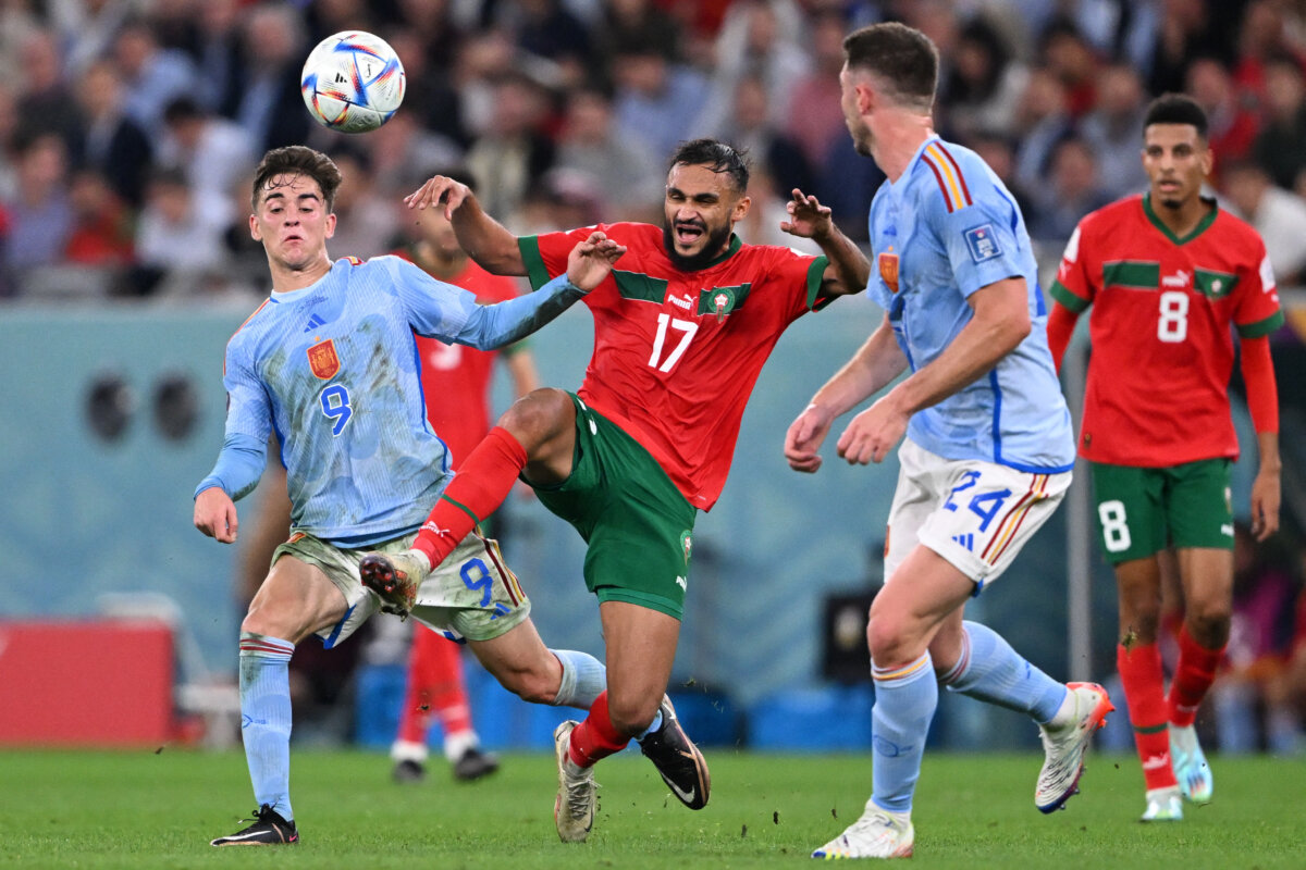 Marruecos y España se enfrentan en busca del pase a cuartos de final España y Marruecos empataron 0-0 al término de los noventa minutos reglamentarios en su duelo de octavos de final del Mundial de Catar-2022 y el cruce fue a la prórroga para decidir quién se queda con el billete para cuartos de final.