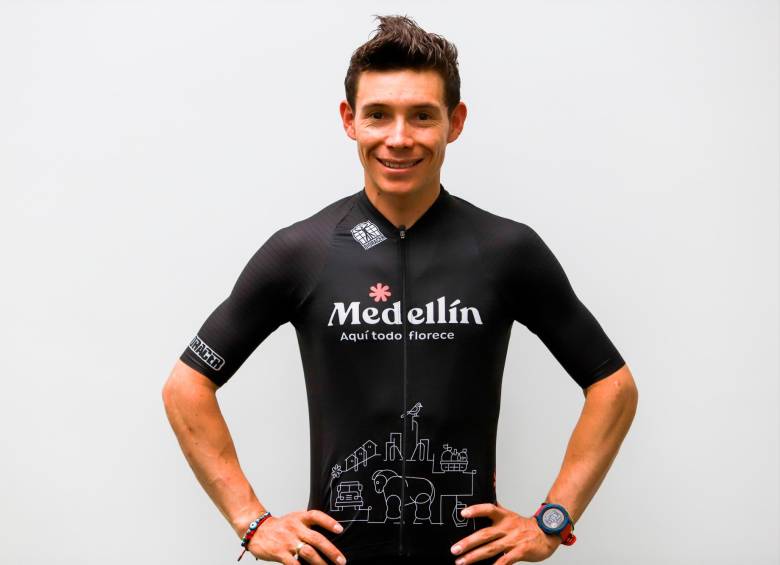 Team Medellín hace oficial el fichaje de ‘Supermán’ López para este 2023 El Team Medellín confirmó este domingo la vinculación de Miguel Ángel ‘Supermán’ López como nuevo corredor para la temporada 2023.
