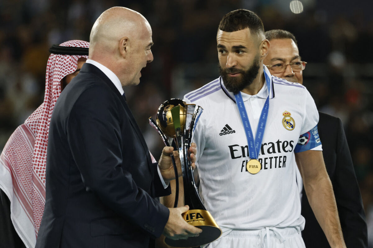 Real Madrid se coronó rey del mundo de clubes El Real Madrid venció 5-3 al Al Hilal y se proclamó campeón del mundo de clubes por quinta vez en su historia, este sábado en Rabat, en un duelo en el que mostró su exuberancia ofensiva ante un campeón asiático que se va con la cabeza muy alta.